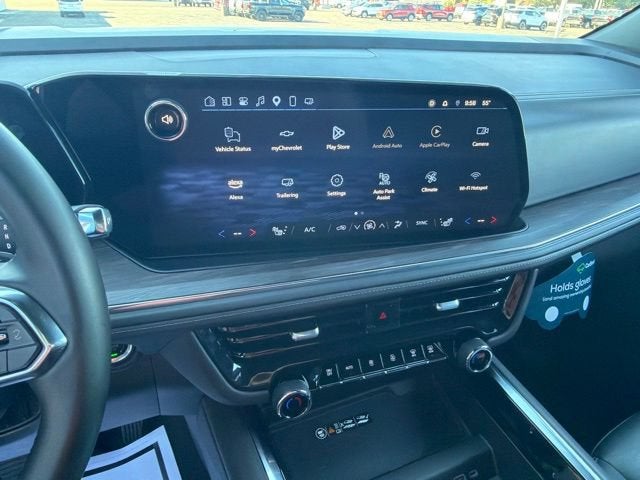 2025 Chevrolet Suburban LT