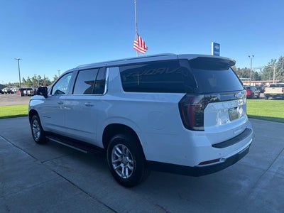 2025 Chevrolet Suburban LT