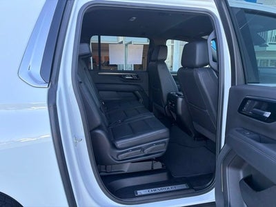 2025 Chevrolet Suburban LT