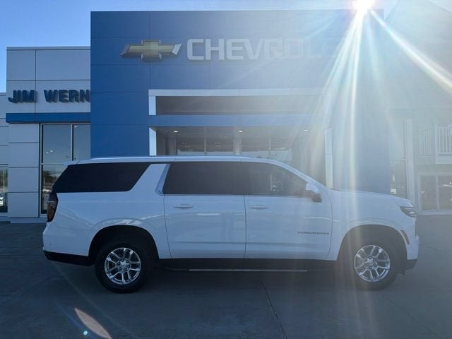 2025 Chevrolet Suburban LT