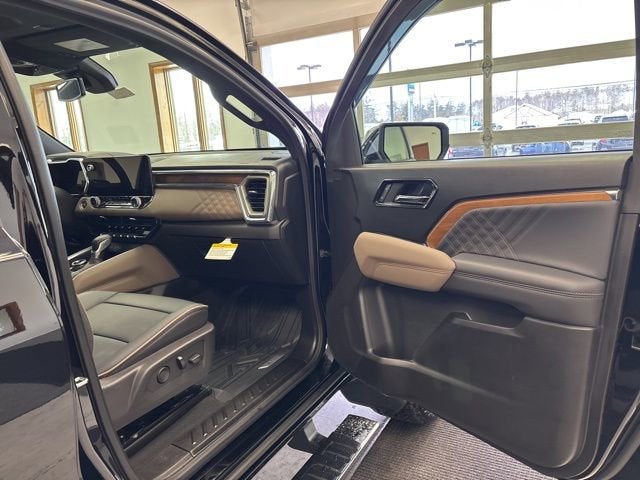 2025 GMC Canyon Denali