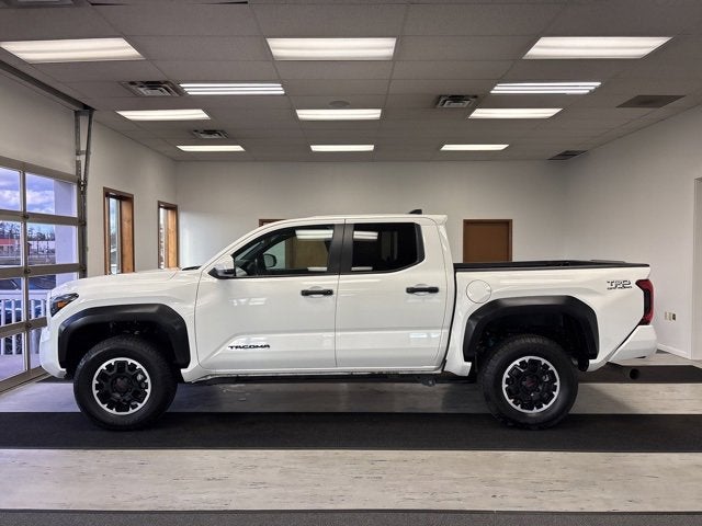 2024 Toyota Tacoma 4WD SR5