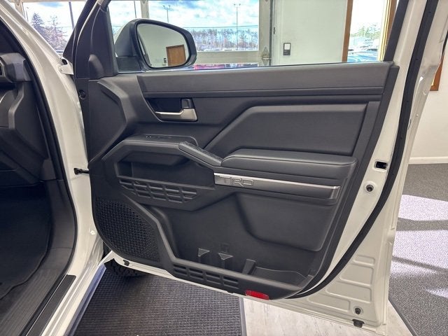 2024 Toyota Tacoma 4WD SR5