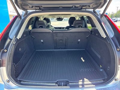 2019 Volvo XC60 T6 Momentum