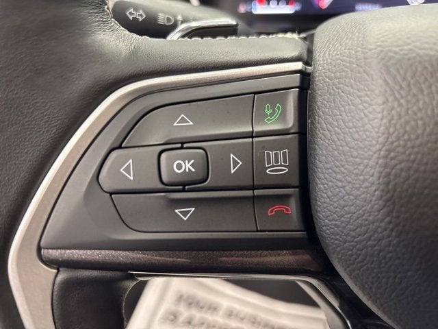 2022 Jeep Grand Cherokee Laredo 4x4