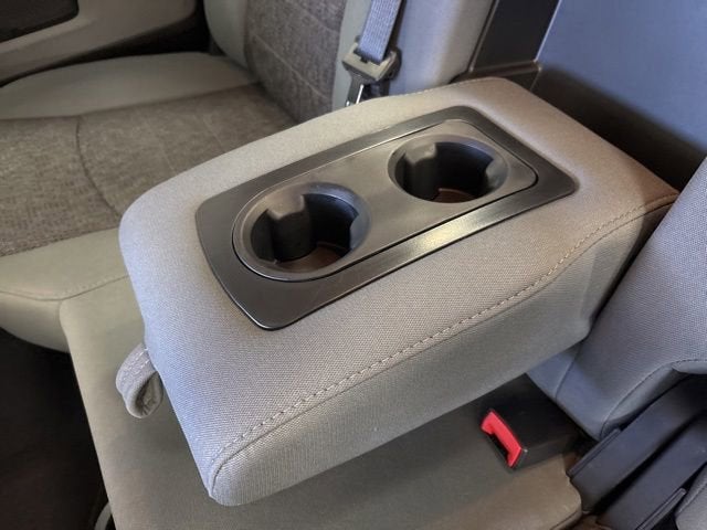 2018 RAM 1500 Big Horn Crew Cab 4x4 5'7" Box