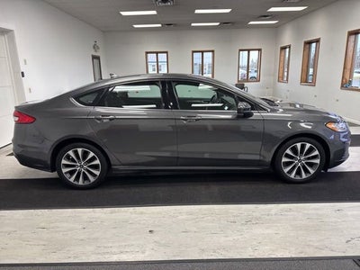 2020 Ford Fusion SE