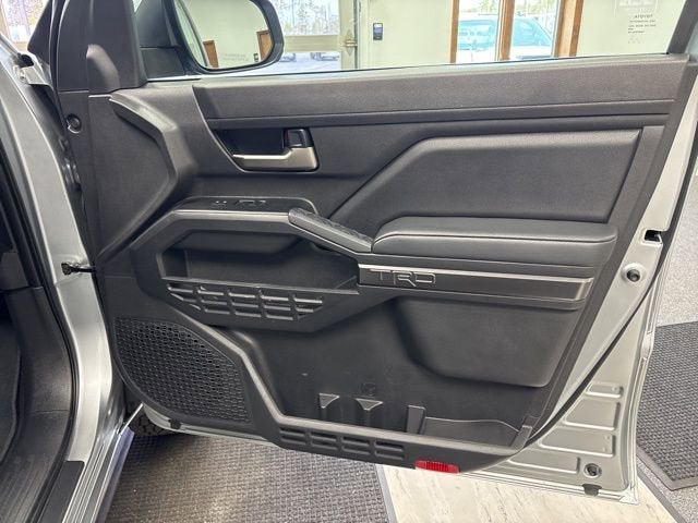 2024 Toyota Tacoma 4WD SR5