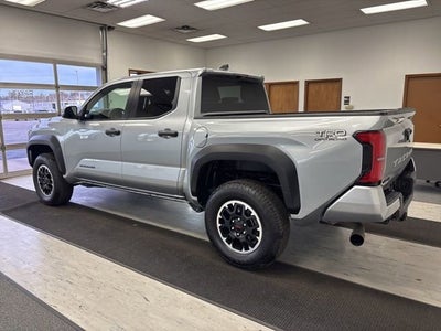 2024 Toyota Tacoma 4WD SR5