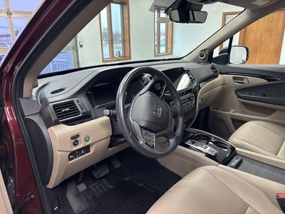 2022 Honda Pilot AWD Touring 7 Passenger