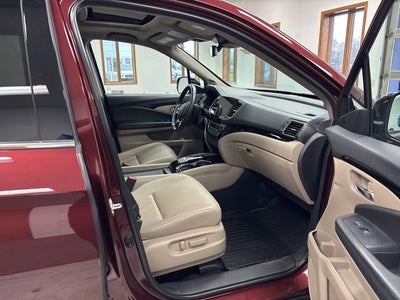 2022 Honda Pilot AWD Touring 7 Passenger