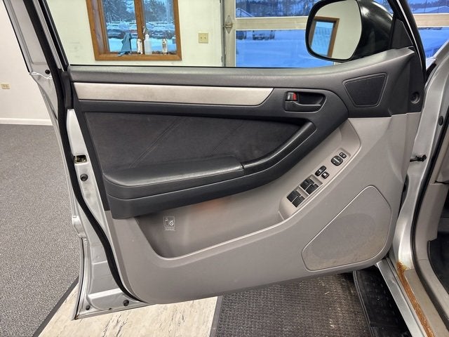 2004 Toyota 4Runner SR5